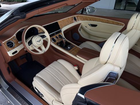 Used 2023 Bentley Continental GT Mulliner AWD/4WD image 28