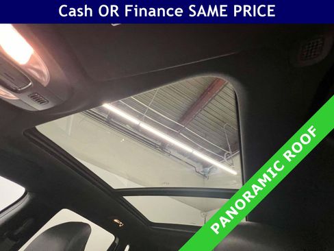 Used 2023 Jeep Compass Limited w/ Sun and Sound Group AWD/4WD image 3