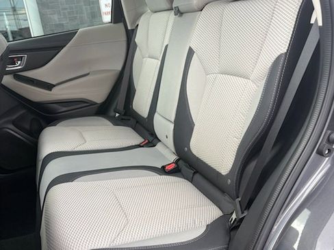 Used 2023 Subaru Forester Premium AWD/4WD image 18