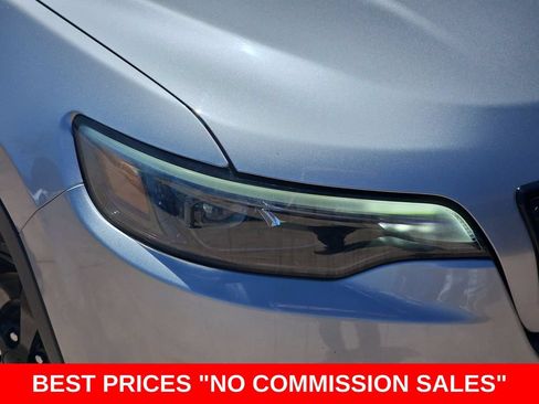 Used 2021 Jeep Cherokee Latitude Plus FWD image 32