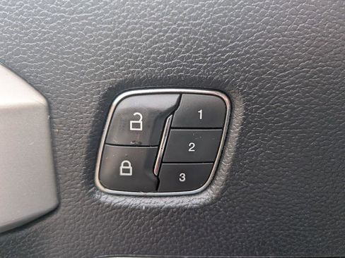 Used 2018 Ford F150 Lariat w/ Equipment Group 502A Luxury image 30