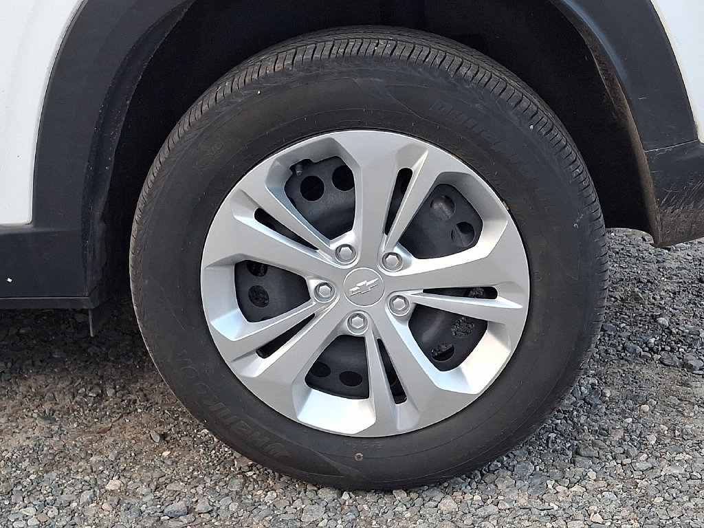 Certified 2024 Chevrolet Trax LS FWD image 29