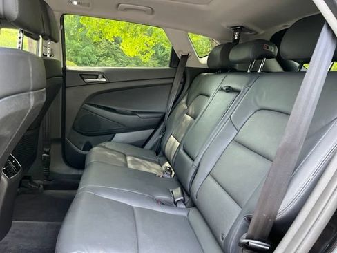 Used 2016 Hyundai Tucson Limited w/ Option Group 03 AWD/4WD image 16