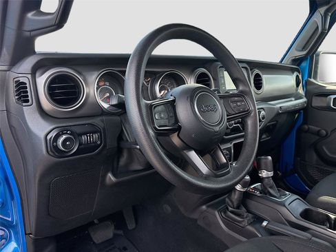 Used 2021 Jeep Wrangler Sport AWD/4WD image 10