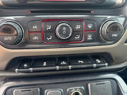 Used 2015 GMC Sierra 1500 Denali AWD/4WD image 22