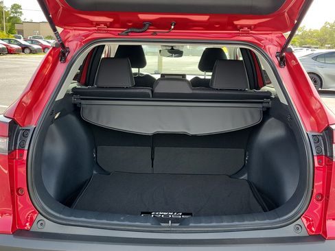 Used 2026 Toyota Corolla Cross LE w/ Moonroof Package FWD image 12