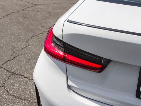 New 2026 BMW 330i Sedan w/ M Sport Package RWD image 7