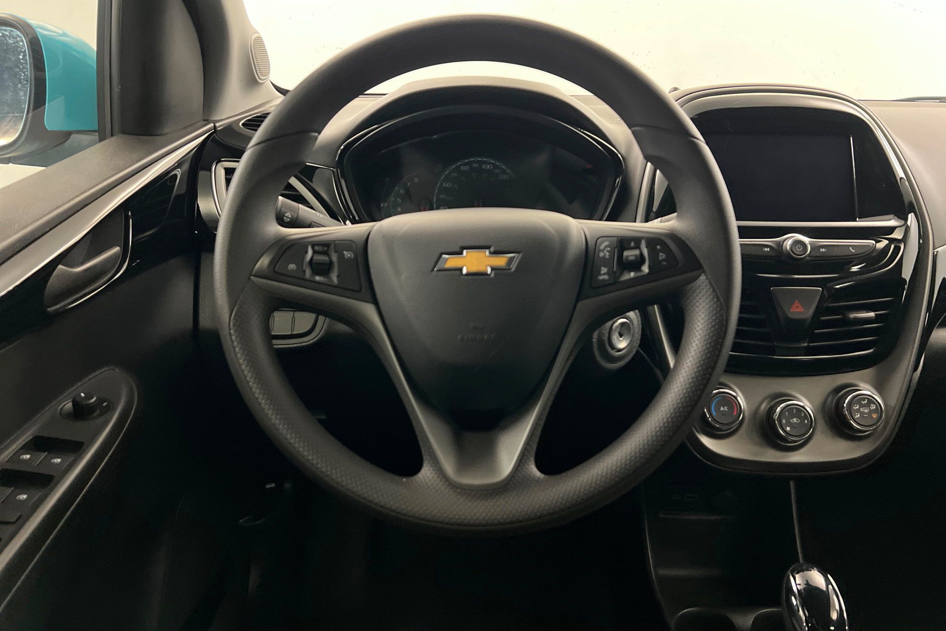 Used 2022 Chevrolet Spark LT FWD image 13