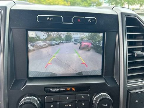 Used 2018 Ford F150 XLT w/ Equipment Group 301A Mid AWD/4WD image 9