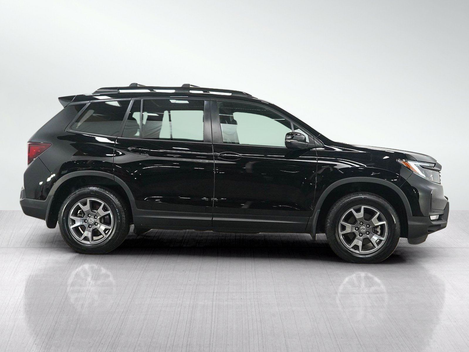 Used 2023 Honda Passport TrailSport image 6