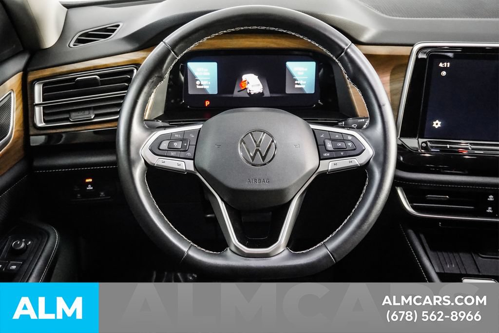 Used 2025 Volkswagen Atlas SE FWD image 24
