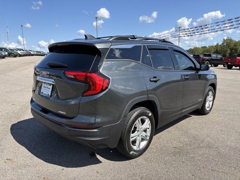 Used 2018 GMC Terrain SLE w/ Driver Convenience Package image 5