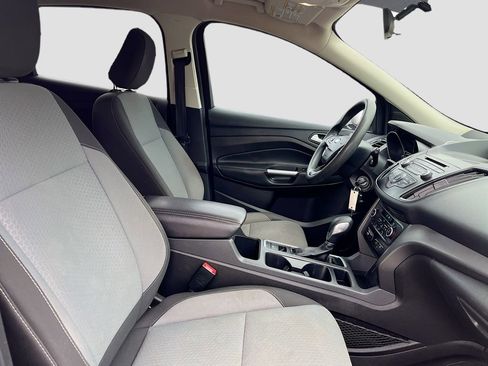 Used 2018 Ford Escape SE image 25