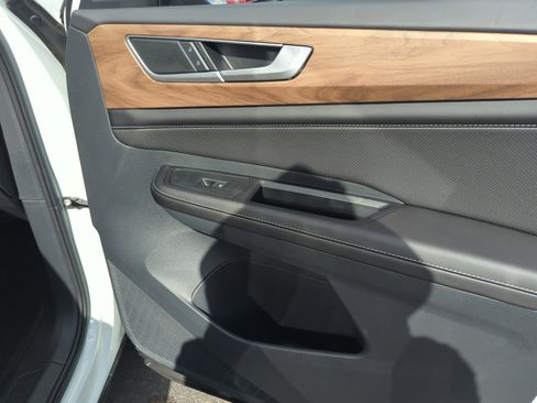 New 2026 Volkswagen Atlas SE image 16