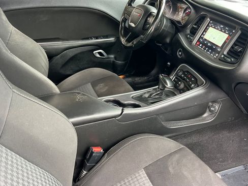 Used 2020 Dodge Challenger R/T Scat Pack w/ Driver Convenience Group RWD image 18