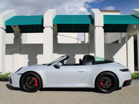 Used 2023 Porsche 911 Targa 4 GTS image 2