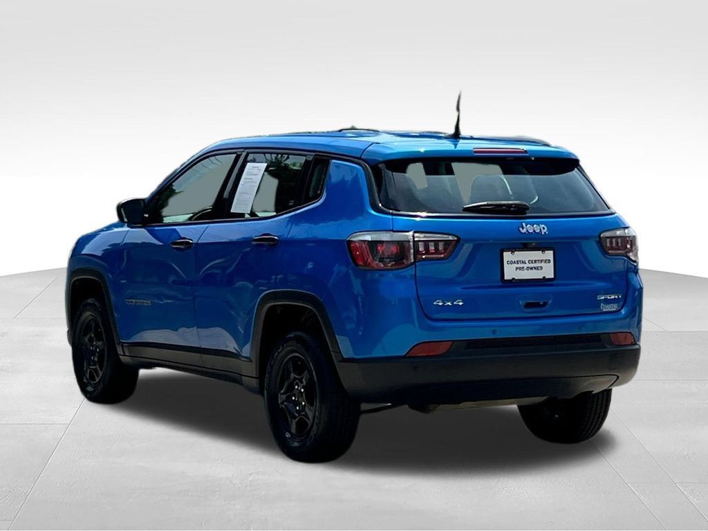 Used 2018 Jeep Compass Sport w/ Tech Group AWD/4WD image 10