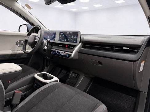 Used 2024 Hyundai Ioniq 5 SEL AWD/4WD image 16