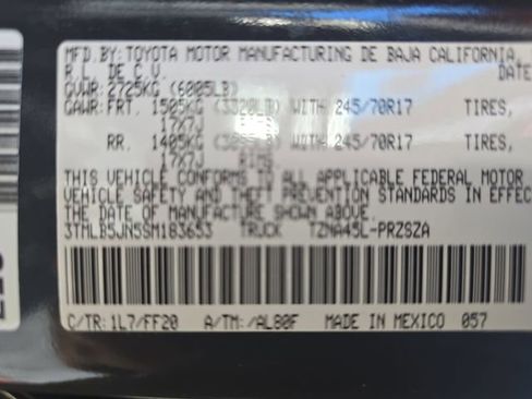 Used 2025 Toyota Tacoma SR5 AWD/4WD image 34