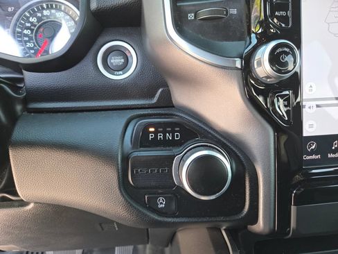 Used 2024 RAM 1500 Big Horn RWD image 30