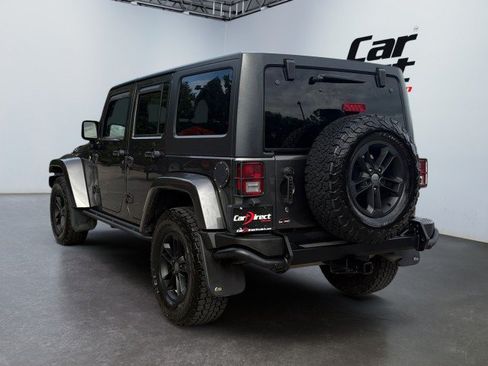 Used 2017 Jeep Wrangler Unlimited Sahara AWD/4WD image 11