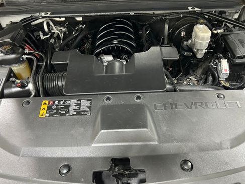 Used 2018 Chevrolet Tahoe Premier AWD/4WD image 19