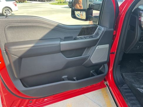 New 2025 Ford F250 Lariat w/ Lariat Ultimate Package image 12