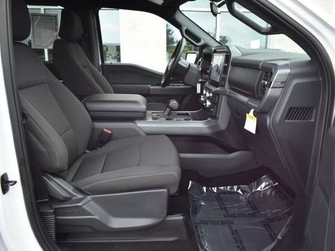 Used 2025 Ford F150 XLT w/ Equipment Group 301A Standard AWD/4WD image 39