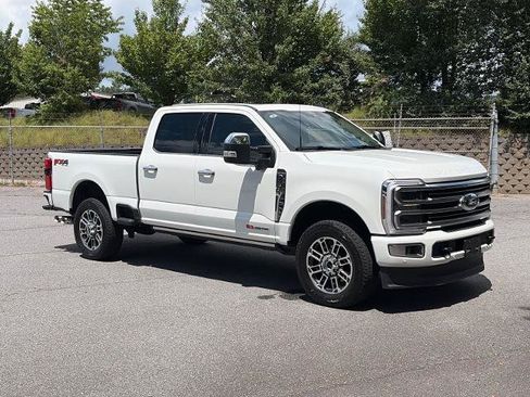 Certified 2026 Ford F250 Platinum w/ Platinum Plus Package AWD/4WD image 1