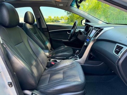 Used 2013 Hyundai Elantra GT w/ Style Pkg FWD image 24