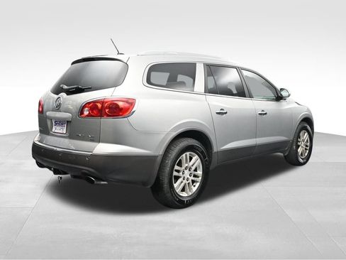 Used 2008 Buick Enclave CX w/ Driver Confidence Package FWD image 5