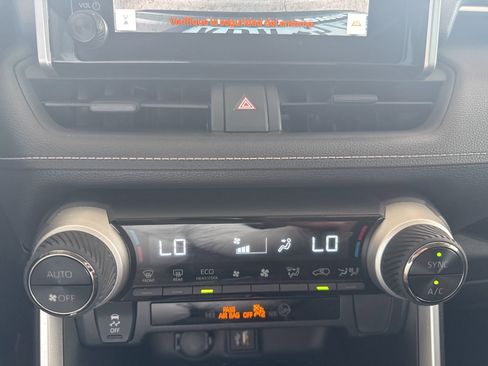 Used 2025 Toyota RAV4 LE image 41