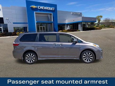Used 2019 Toyota Sienna XLE w/ XLE Navigation Package AWD/4WD image 27
