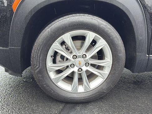 Certified 2023 Chevrolet TrailBlazer LS FWD image 9