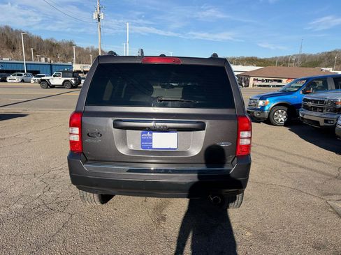 Used 2017 Jeep Patriot High Altitude image 4