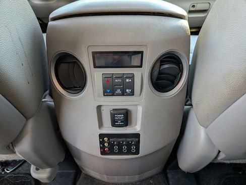 Used 2012 Honda Pilot Touring image 25