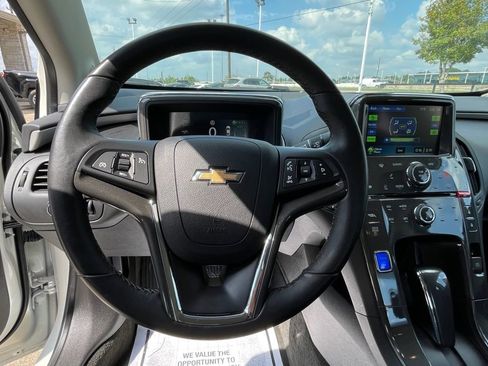Used 2014 Chevrolet Volt Premium w/ Premium Trim Package FWD image 19