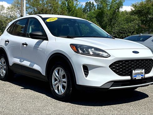 Used 2021 Ford Escape S image 11