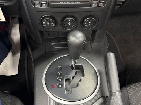 Used 2008 MAZDA MX-5 Miata Sport image 45