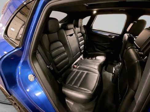 Used 2018 Porsche Macan GTS AWD/4WD image 29
