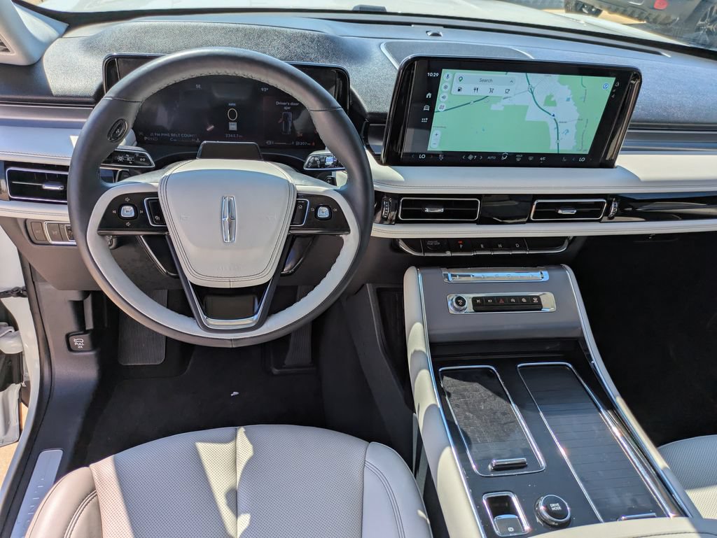 Used 2026 Lincoln Aviator 2WD image 10