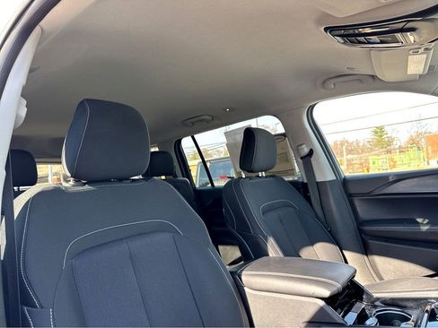 Certified 2023 Jeep Grand Cherokee L Laredo image 8