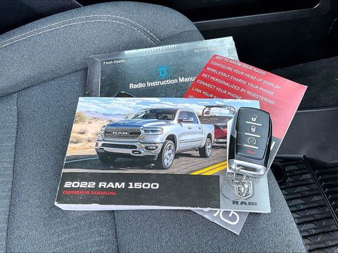 Used 2022 RAM 1500 Big Horn AWD/4WD image 12