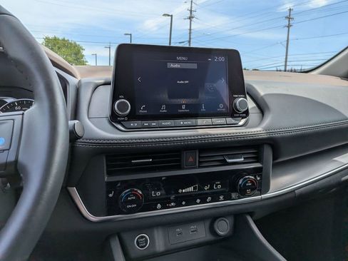 Certified 2023 Nissan Rogue SV w/ SV Premium B Package AWD/4WD image 19