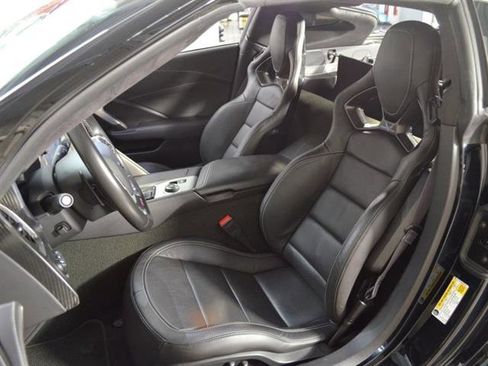 Used 2016 Chevrolet Corvette Z06 w/ 3LZ Preferred Equipment Group image 11