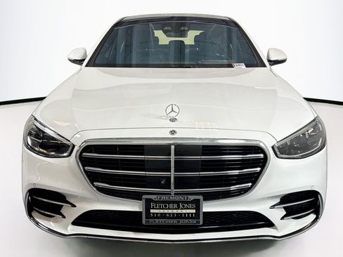 Certified 2025 Mercedes-Benz S 580 4MATIC Sedan image 2