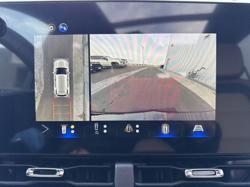 New 2026 Chevrolet Equinox ACTIV w/ Convenience Package III AWD/4WD image 28