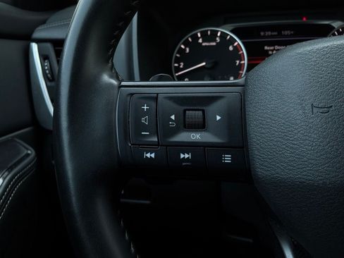 Used 2025 Nissan Rogue SV FWD image 35