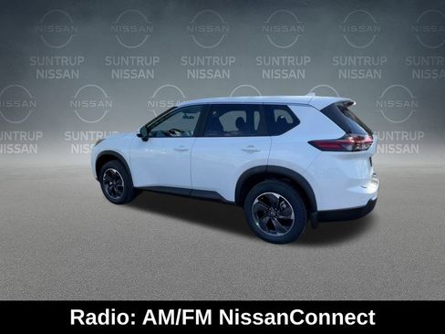 Used 2026 Nissan Rogue SV w/ Cold Weather Package FWD image 7