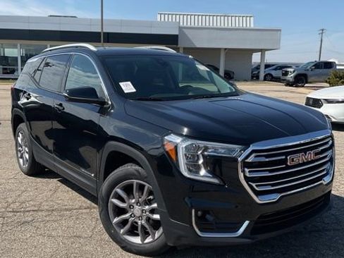 Certified 2024 GMC Terrain SLT image 1